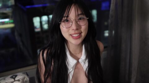 Korean Secretary Of Fucks Boss For Increasing In Open Opening Stockings ... Slutty Girl